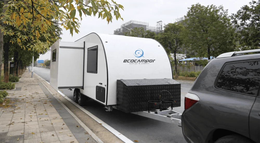 How to match a tow vehicle to a caravan: SUV towing an Ecocampor caravan with a correctly connected hitch